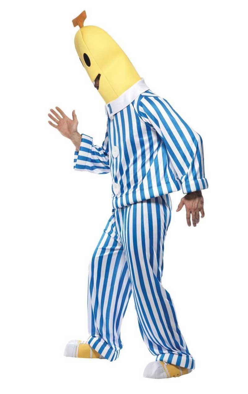 Erwachsene Bananen im Pyjama-Kostüm
